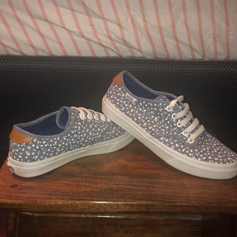 Blue and white floral vans Size 7